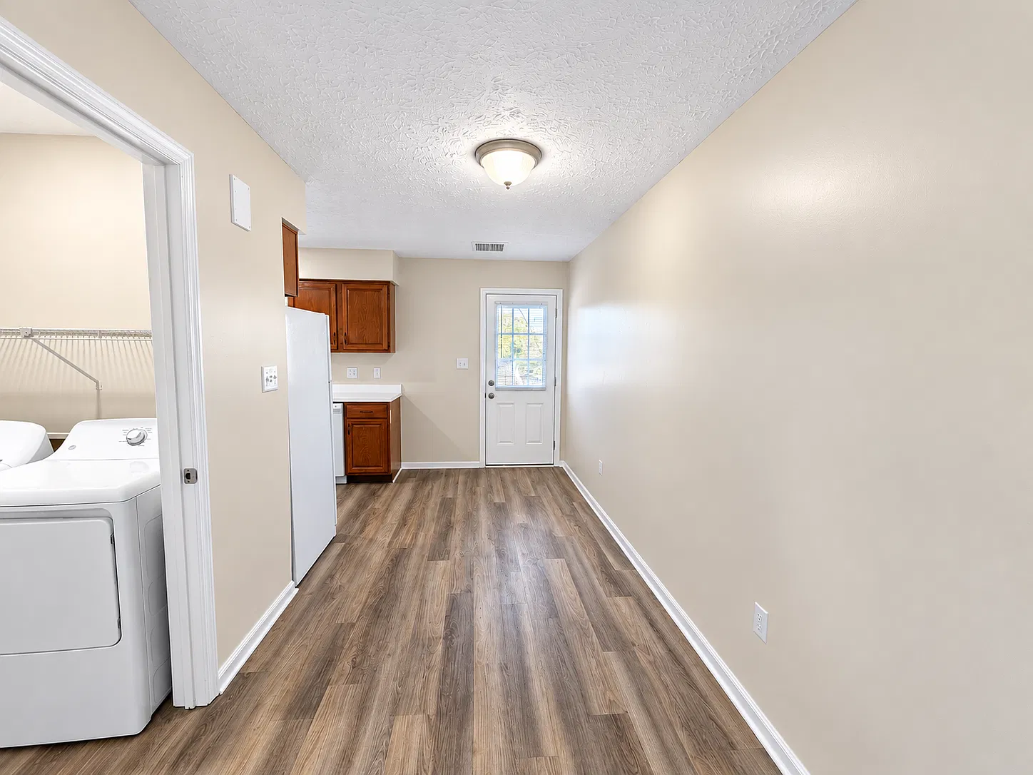 306 Spangler Drive - 5 — Photo 3