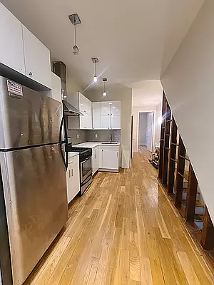 Rented by EXR | media 11