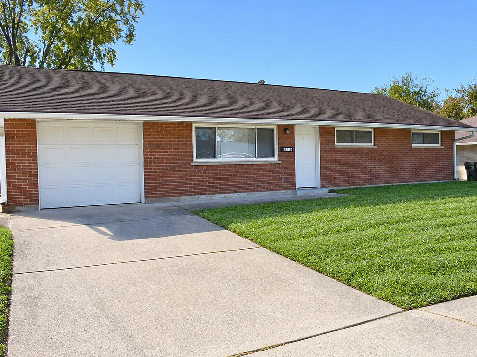 2114 Mattis Dr