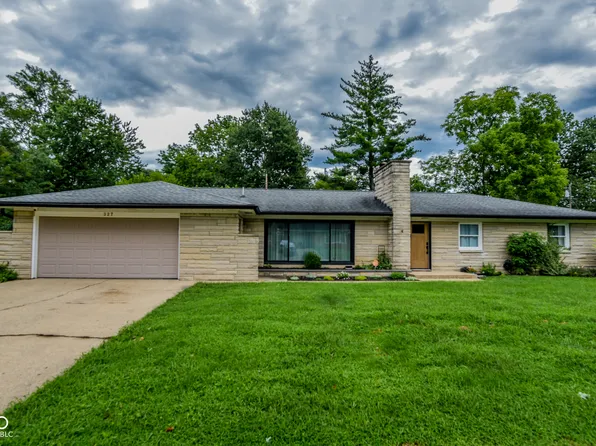 327 Brookside Ln, Plainfield, IN 46168