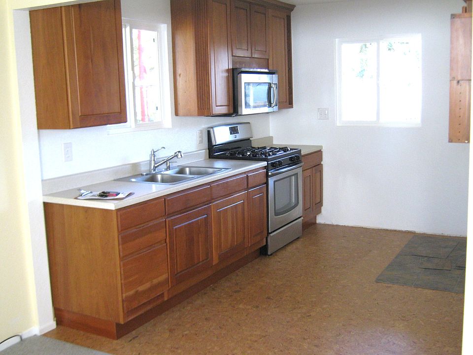 1st image of 164 Lincoln Ave #A