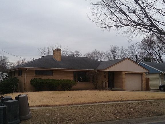 2nd image of 2114 Sharon Ave