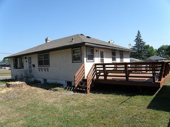 2nd image of 303 13th Ave S #Upstairs
