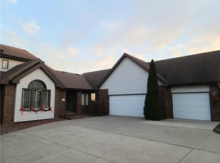 1024 W 18th St S, Newton, IA 50208