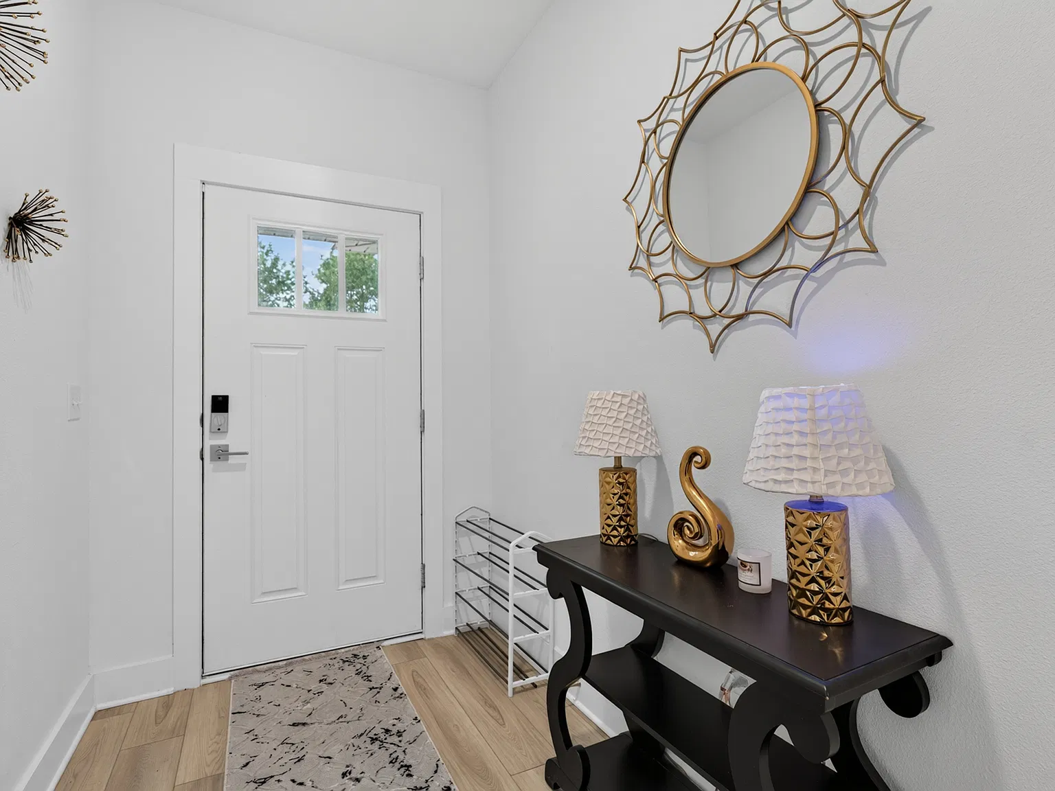 4 bed, 1815 sqft, $2,200 — Photo 3