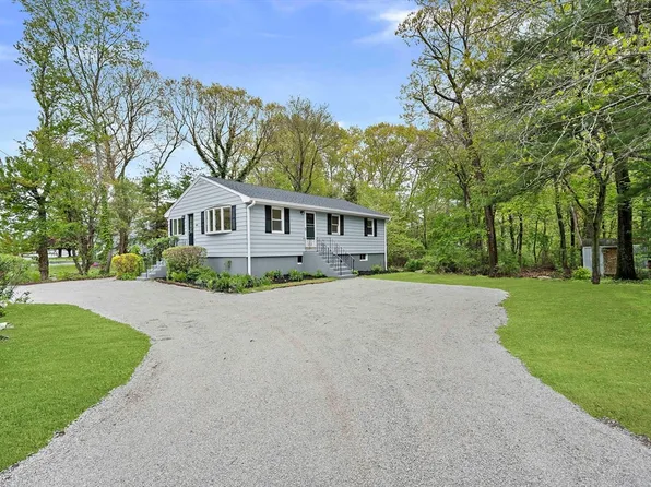 499 South St, Holbrook, MA 02343