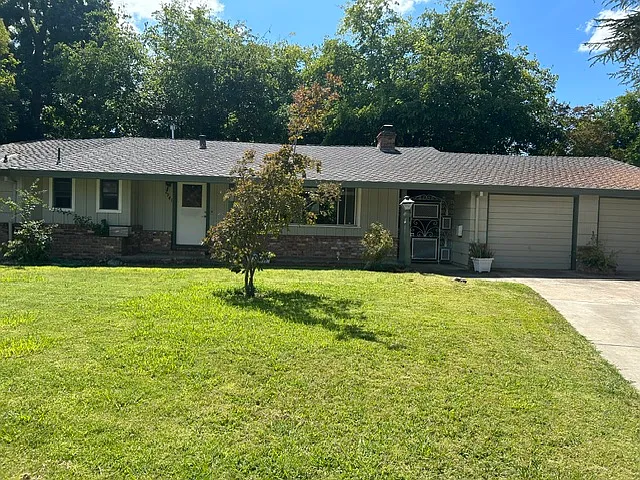2 bed, 1720 sqft, $2,400 — Photo 1