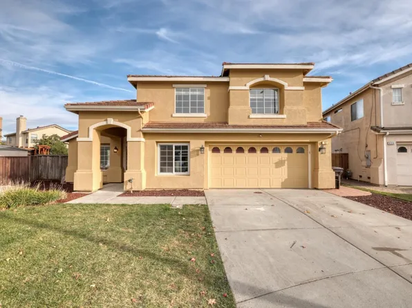 831 Mescal Ct, Salinas, CA 93905