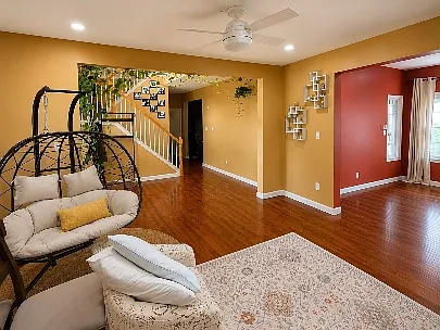 11 Karens Way — Photo 5