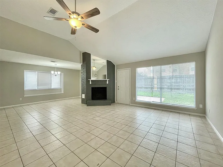 7011 Brockington Dr — Photo 5