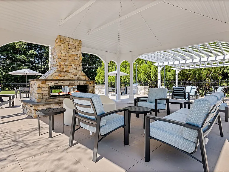 Outdoor Lounges & Fireplace