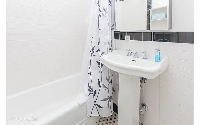 Rented by Douglas Elliman | media 32