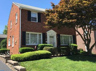 48 Schoolhouse Ln, Broomall, PA 19008