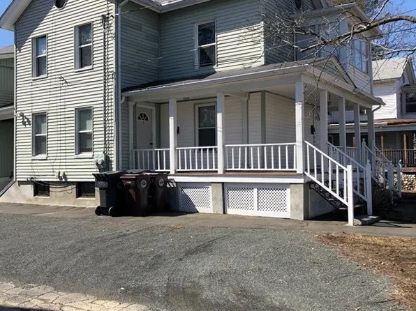 54 Orange St, Westfield, MA 01085