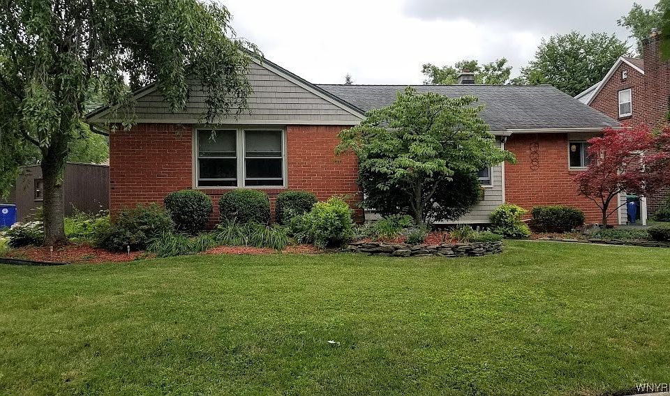 1st image of 95 Garland Dr