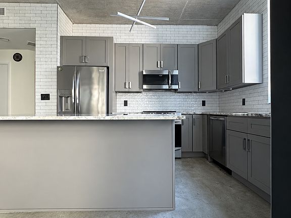 2nd image of 234 NE 3rd St APT 301