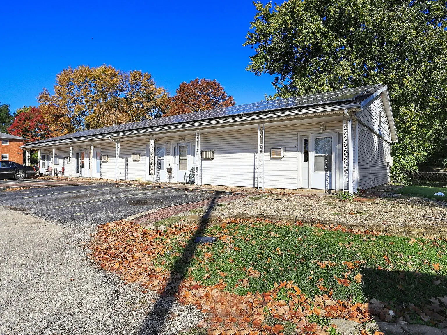 1 bed, 800 sqft, $1,150 — Photo 2