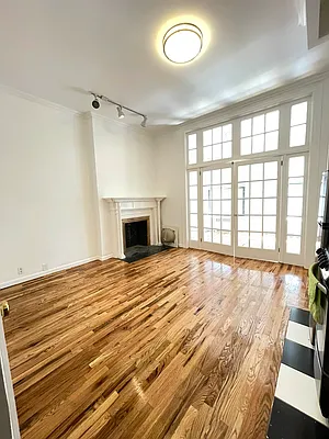 Rented by Silver Line Realty Group NY LLC | media 3