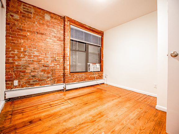 4th image of 33 Crosby St APT 4F