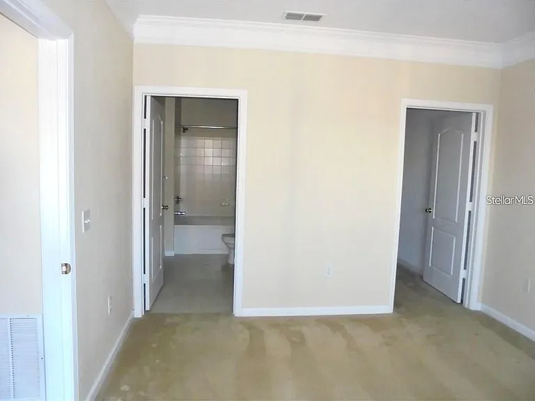 10446 Villa View Cir — Photo 13