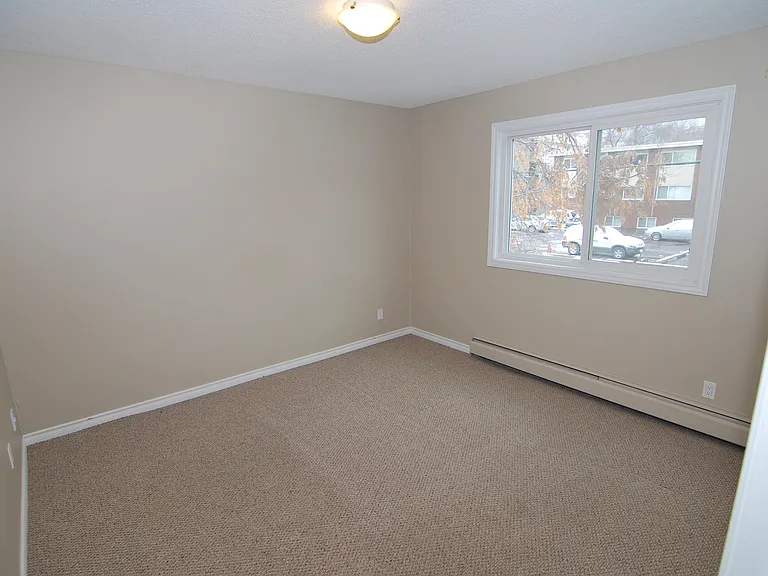 10235 114th St NW — Photo 43