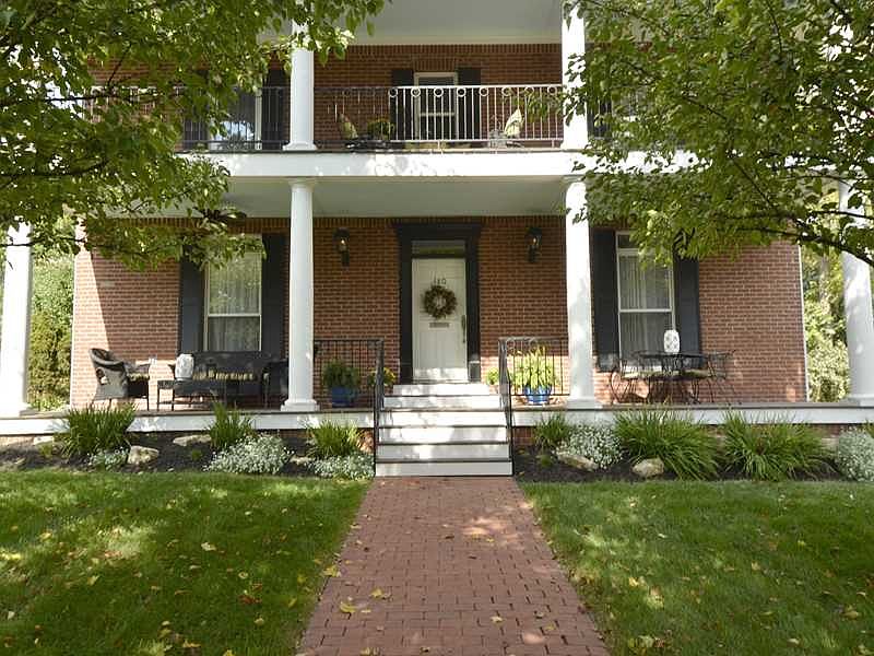 1st image of 480 W Poplar St