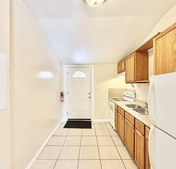 335 E Central Ave — Photo 9