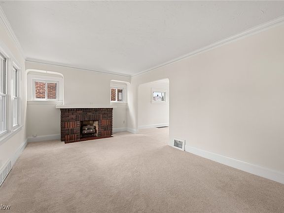 5th image of 13506 Wainstead Ave