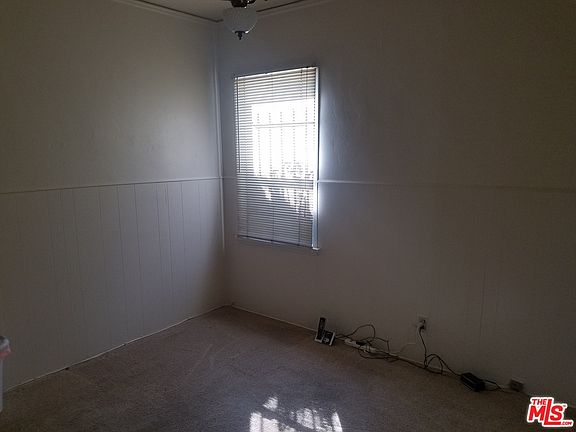 5th image of 2500 W 81st St