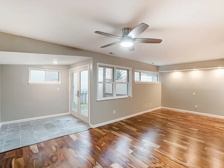 114 E Corry St — Photo 5
