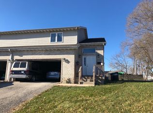 1603 Kelly Ave, Crest Hill, IL 60403