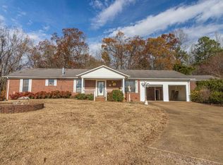688 Elgie Murray Rd, Selmer, TN 38375