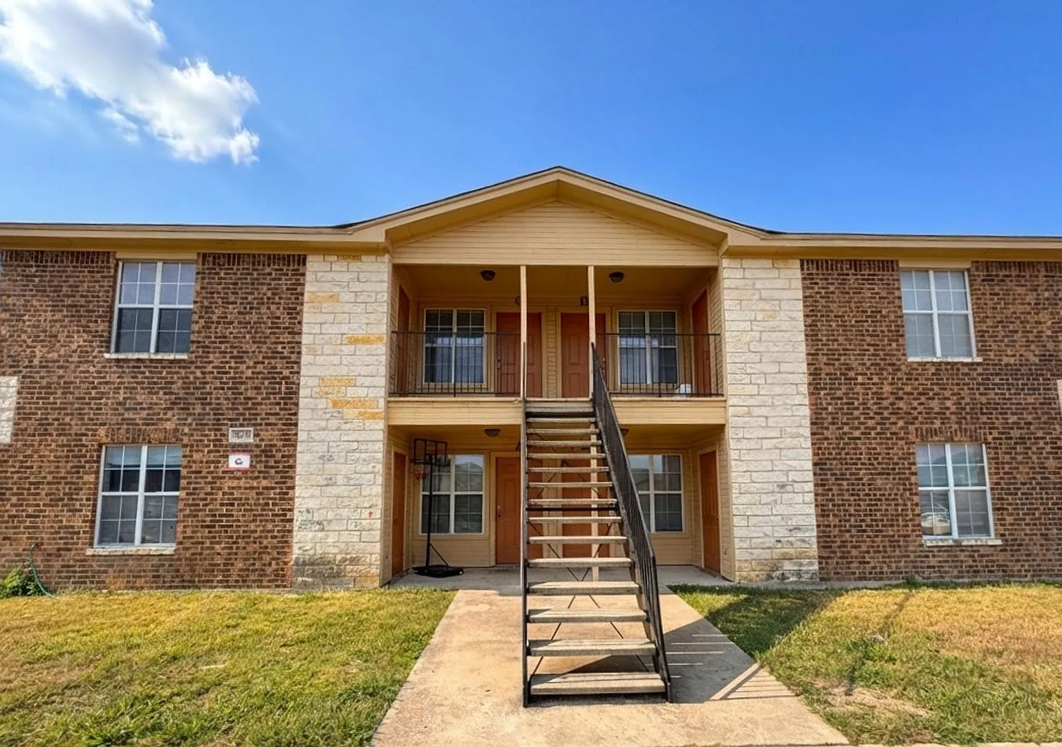408 Brittney Way — Photo 1