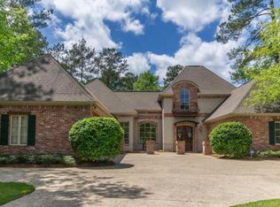 47 Montclaire Ct, Hattiesburg, MS 39402