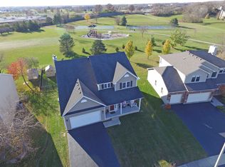 292 Greenview Dr, Crystal Lake, IL 60014