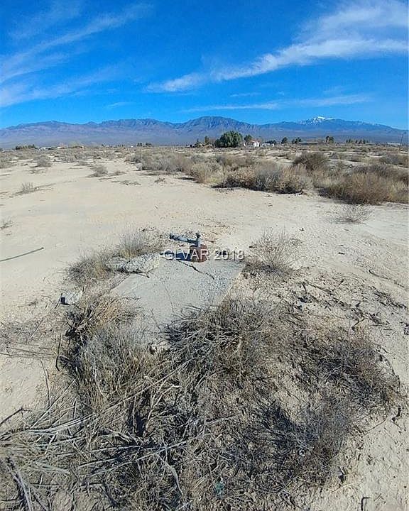 1st image of 1800 W Scales Way
