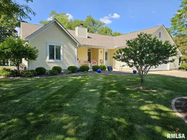 2616 Windcrest Dr, Mount Vernon, IL 62864