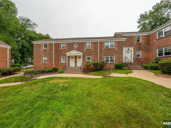 161 Knickerbocker Rd APT C, Englewood, NJ 07631