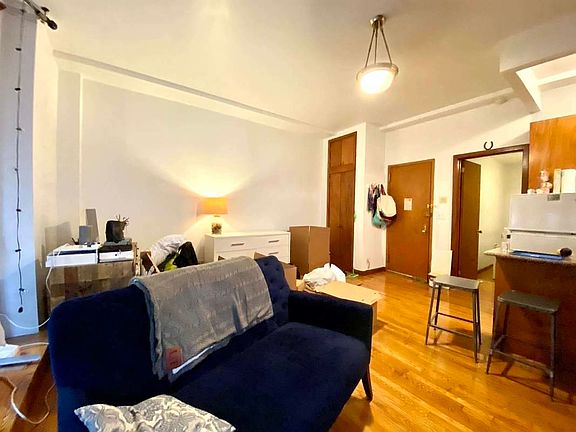 3rd image of 64 W 70th St APT 3A