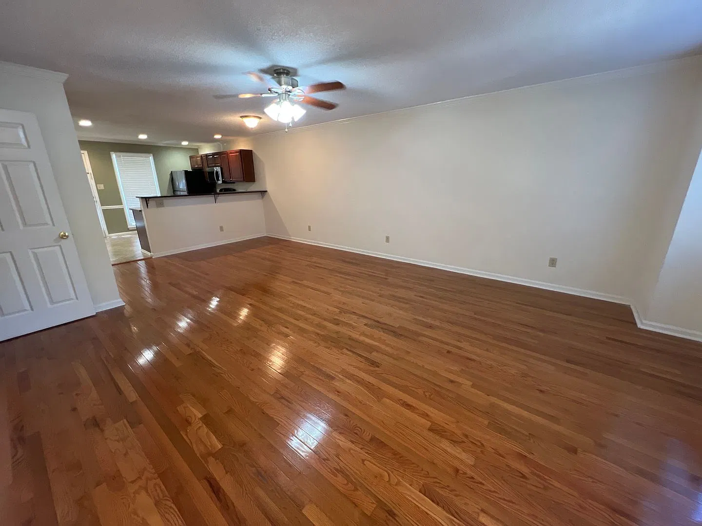 2 Bed 2 Bath Condo — Photo 3
