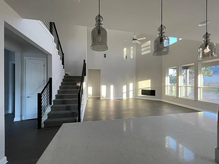 513 Constitution Way — Photo 16