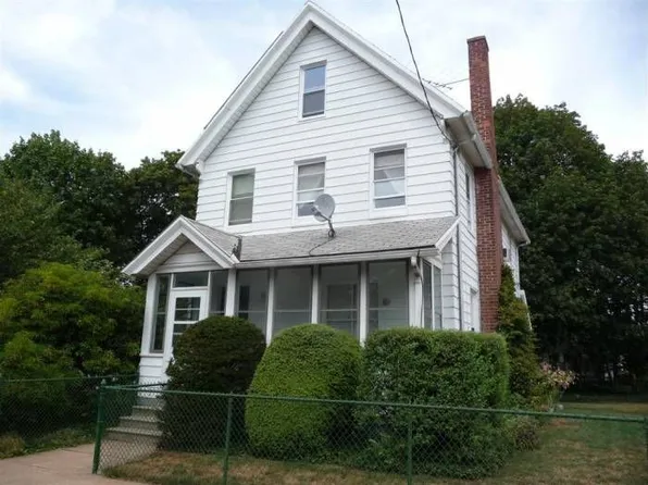 65 Treadwell St, Hamden, CT 06517