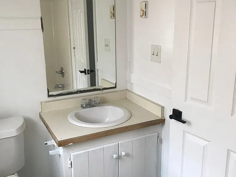 215 Columbus Ave — Photo 6