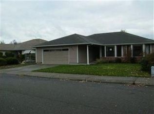 887 Delsie Dr, Grants Pass, OR