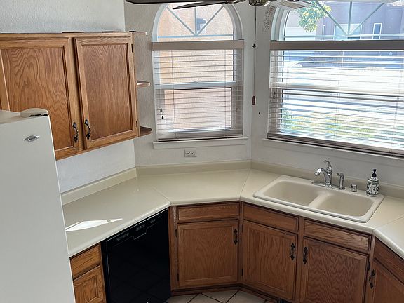 4th image of 6865 Kelly Ann Rd NE #1