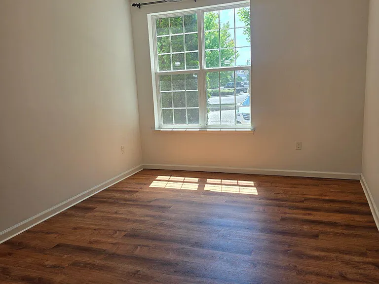 1115 Halifax Pl — Photo 13