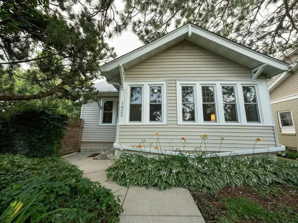 1422 Grand Ave, Saint Paul, MN 55105
