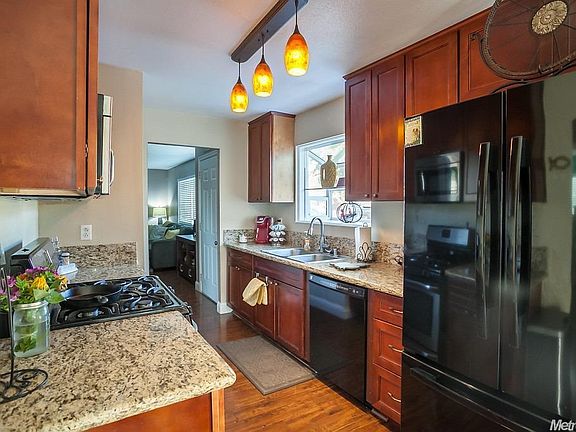 5th image of 7342 Grenola Way