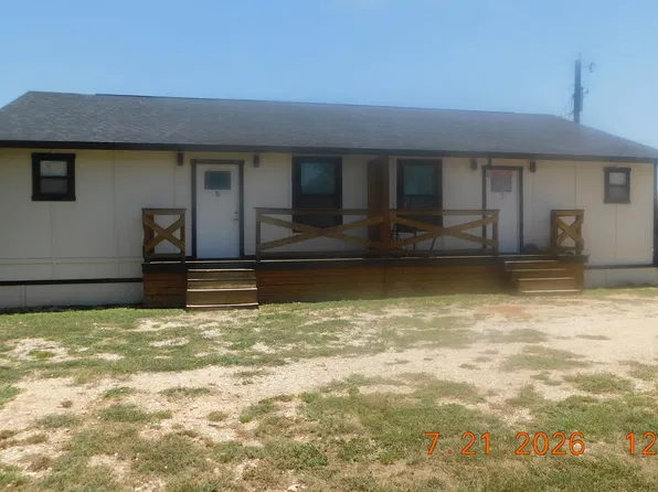 425 POST OAK RD, Poteet, TX 78065