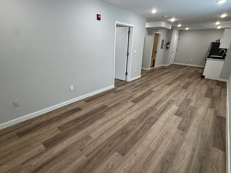 107 Beech St — Photo 5